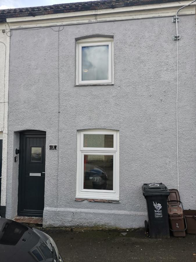 Hopefield * Newport (Gwent)